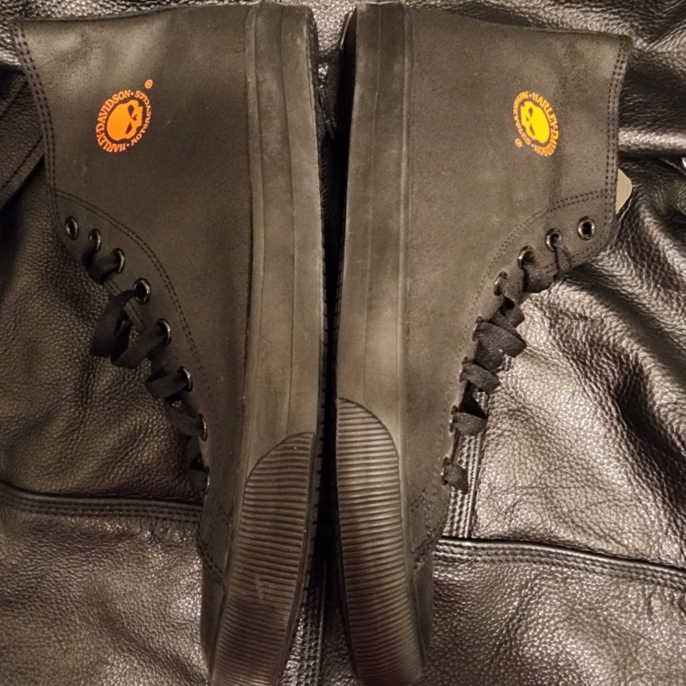 Mens Harley Davidson converse style nwt 10.5